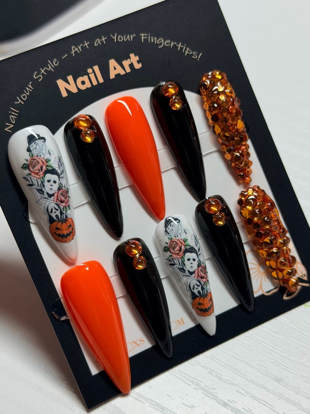 Nail Art Press-On Set — Orange, Black & White Halloween Design